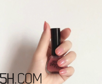 什么牌子指甲油好用？2018清新美甲圖片最新款