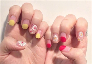 好看的創(chuàng)意美甲個(gè)性圖片 韓式美甲圖片大全