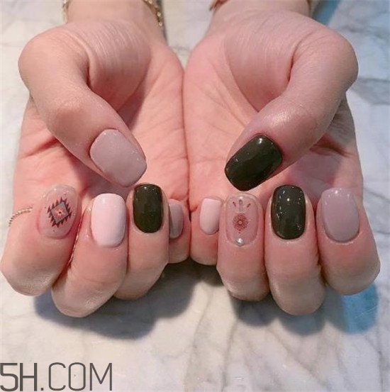 什么是日式美甲？適合秋季的清新美甲圖片