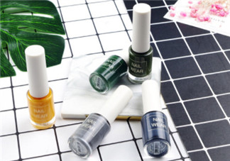 得鮮指甲油好嗎 得鮮指甲油試色