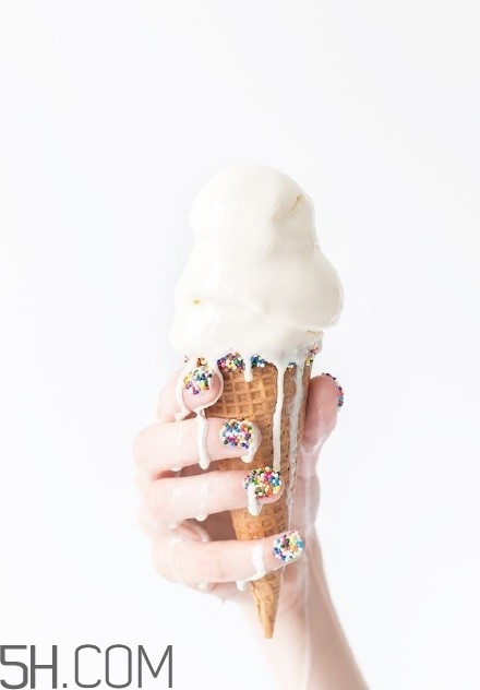 美甲簡約大方圖案大全 日系小清新美甲圖片 美甲簡約大方圖案大全 日系小清新美甲圖片