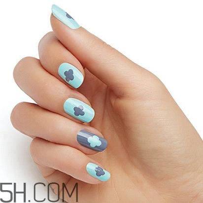 純色顯手白美甲圖片款式 時(shí)髦百搭顯手白的美甲有哪些 純色顯手白美甲圖片款式 時(shí)髦百搭顯手白的美甲有哪些