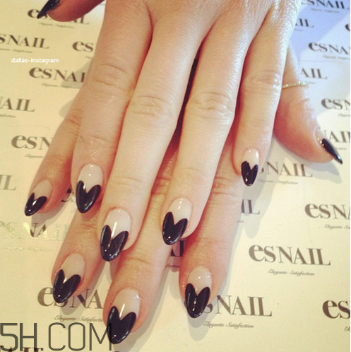 美甲簡約大方圖案大全 日系小清新美甲圖片 美甲簡約大方圖案大全 日系小清新美甲圖片