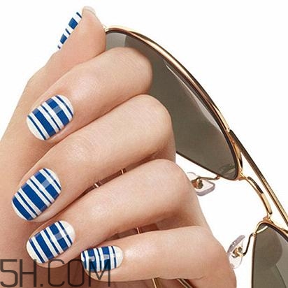 純色顯手白美甲圖片款式 時(shí)髦百搭顯手白的美甲有哪些 純色顯手白美甲圖片款式 時(shí)髦百搭顯手白的美甲有哪些