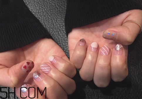 什么牌子指甲油好用？2018清新美甲圖片最新款