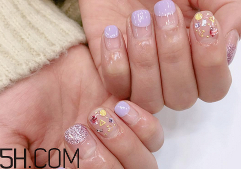 什么牌子指甲油好用？2018清新美甲圖片最新款