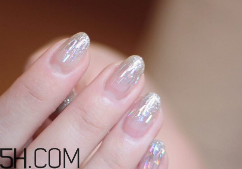 什么牌子指甲油好用？2018清新美甲圖片最新款