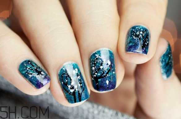 2018年流行的美甲顏色圖片 星空美甲的做法教程步驟 2018年流行的美甲顏色圖片 星空美甲的做法教程步驟