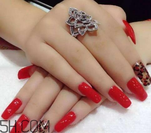 手指粗做什么美甲好看？蕾絲美甲怎么做教程圖解