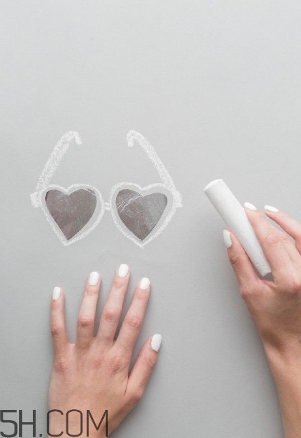 美甲簡約大方圖案大全 日系小清新美甲圖片 美甲簡約大方圖案大全 日系小清新美甲圖片