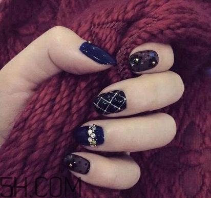 指甲軟是怎么回事？冬季美甲什么顏色好看？