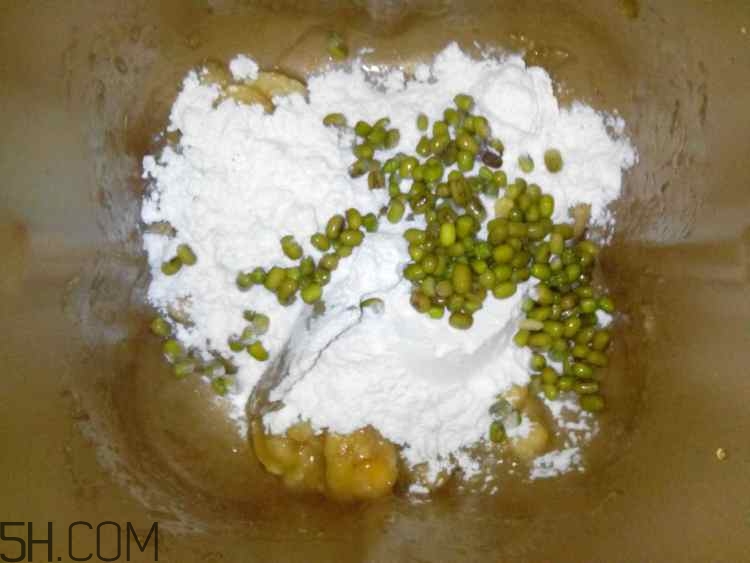 綠豆糕和香蕉能一起吃嗎？吃了綠豆糕還能吃香蕉嗎？