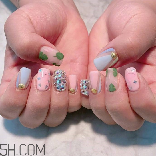 秋冬必備的焦糖色美甲圖片最新款 韓國(guó)最新秋冬美甲圖片