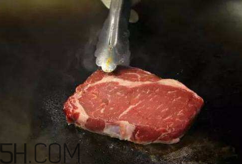 一塊牛排多少克 一塊牛排多重 一塊牛排多少克 一塊牛排多重