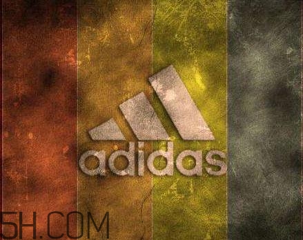 adidas swift run triple black配色在哪買_多少錢？