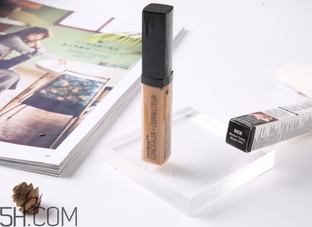 濕又野粉底液色號(hào)推薦與選擇 濕又野粉底液色號(hào)推薦與選擇