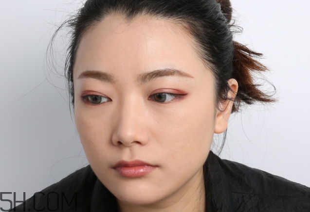 濕又野粉底液色號(hào)推薦與選擇 濕又野粉底液色號(hào)推薦與選擇