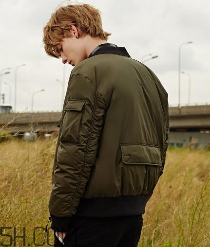 馬克華菲衣服貴嗎？馬克華菲的衣服多少錢？