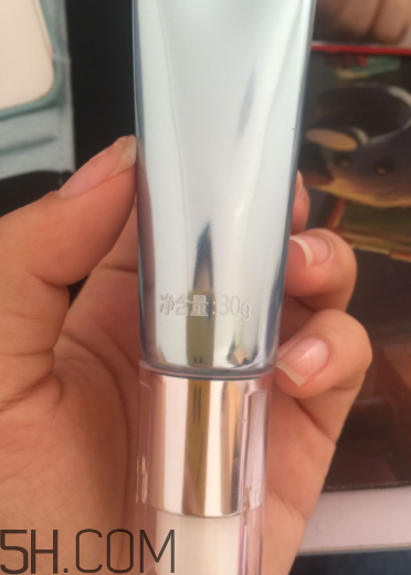 京潤珍珠妝前乳怎么樣？京潤珍珠妝前乳好用嗎？