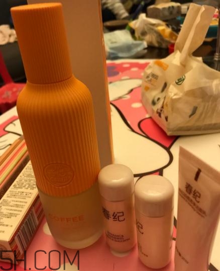 春紀(jì)咖啡煥膚菁華露好用嗎？春紀(jì)咖啡煥膚菁華露評測