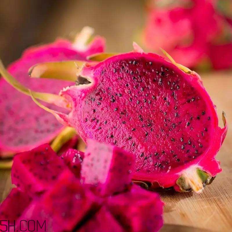 火龍果是熱性還是涼性？哪些人不適合吃火龍果？