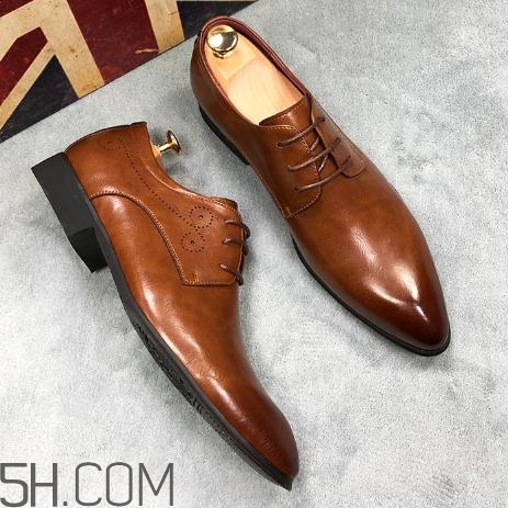 棕色皮鞋變黑怎么辦？棕色皮鞋變黑怎么恢復？