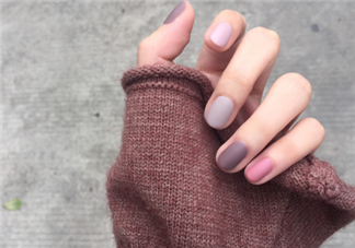 做磨砂美甲多少錢？卡通人物美甲教程步驟