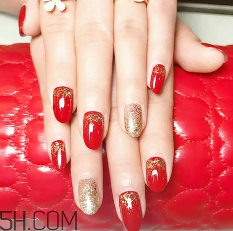 新娘美甲圖片2018款式 酷黑柳丁美甲具體步驟 新娘美甲圖片2018款式 酷黑柳丁美甲具體步驟