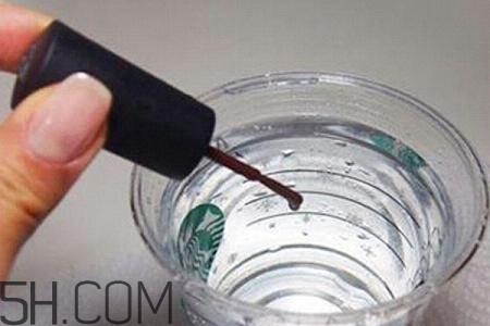 水染美甲用的什么指甲油？2018秋冬美甲最新款圖片