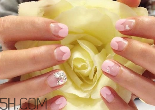 什么是反法式美甲？好看的貓眼美甲圖片