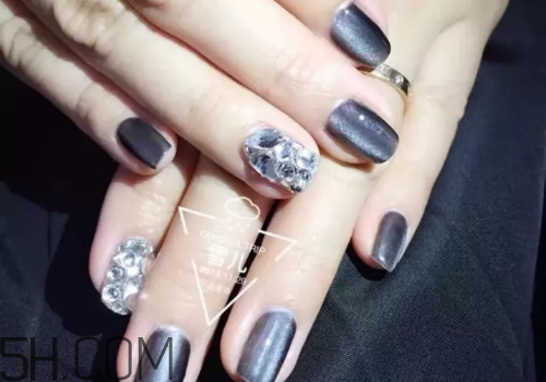 什么是反法式美甲？好看的貓眼美甲圖片