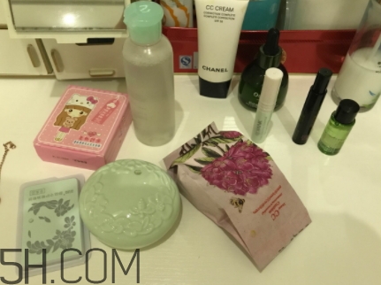 rojank茹妝氣墊cc霜好用嗎？茹妝蜂蜜氣墊皙皙霜評測