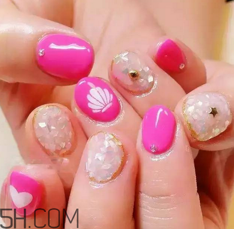 手黃做什么美甲好看？2018全新卡通可愛(ài)美甲款式