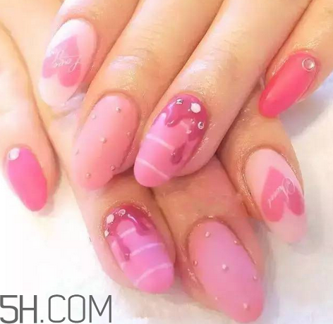 手黃做什么美甲好看？2018全新卡通可愛(ài)美甲款式