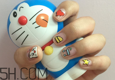 手黃做什么美甲好看？2018全新卡通可愛(ài)美甲款式