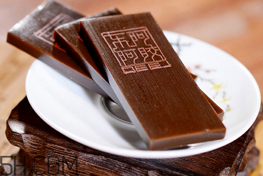 東阿阿膠能帶飛機(jī)上嗎？東阿阿膠能治失眠嗎？