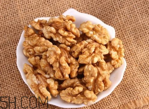 一斤核桃仁出多少油 核桃出油率是多少 一斤核桃仁出多少油 核桃出油率是多少