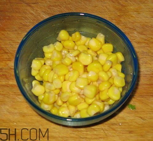 畸形果蔬營養(yǎng)價值更高？畸形果蔬是什么原因引起的？