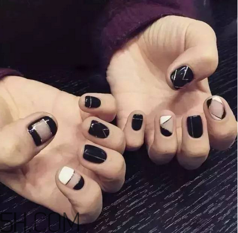 手黃做什么美甲好看？2018全新卡通可愛(ài)美甲款式