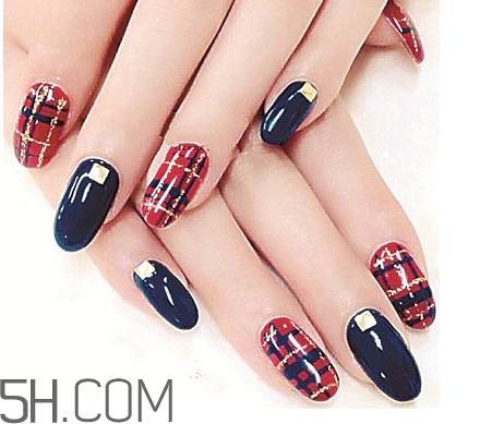 如何卸除頑固的亮片美甲？美甲甲片怎么貼最結(jié)實？