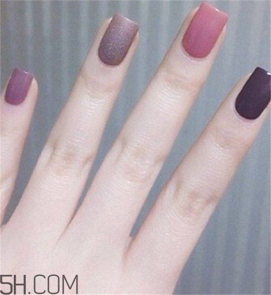 長期美甲的8大危害 如何護理指甲 長期美甲的8大危害 如何護理指甲