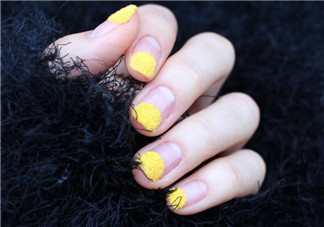 最簡單的法式美甲圖片 秋冬涂什么顏色的指甲油好看