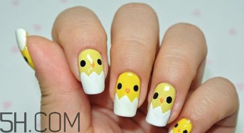 美甲店美甲一次多少錢？小雞美甲畫法教程