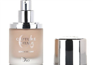 迪奧修復(fù)煥采精華粉底液遮瑕嗎？迪奧粉底液大合集