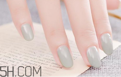 芭比膠是什么？指甲油怎么涂不掉色？