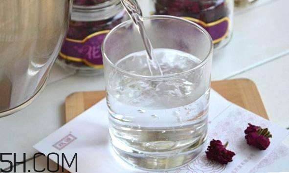 冬天練瑜伽可以開空調(diào)嗎？冬天練瑜伽能不能開空調(diào)？