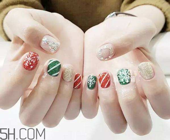 指甲油怎么涂好看？圓形指甲怎么修？