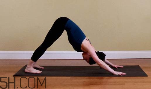 腰椎間盤突出能練瑜伽嗎？練瑜伽對腰椎間盤突出患者的好處？