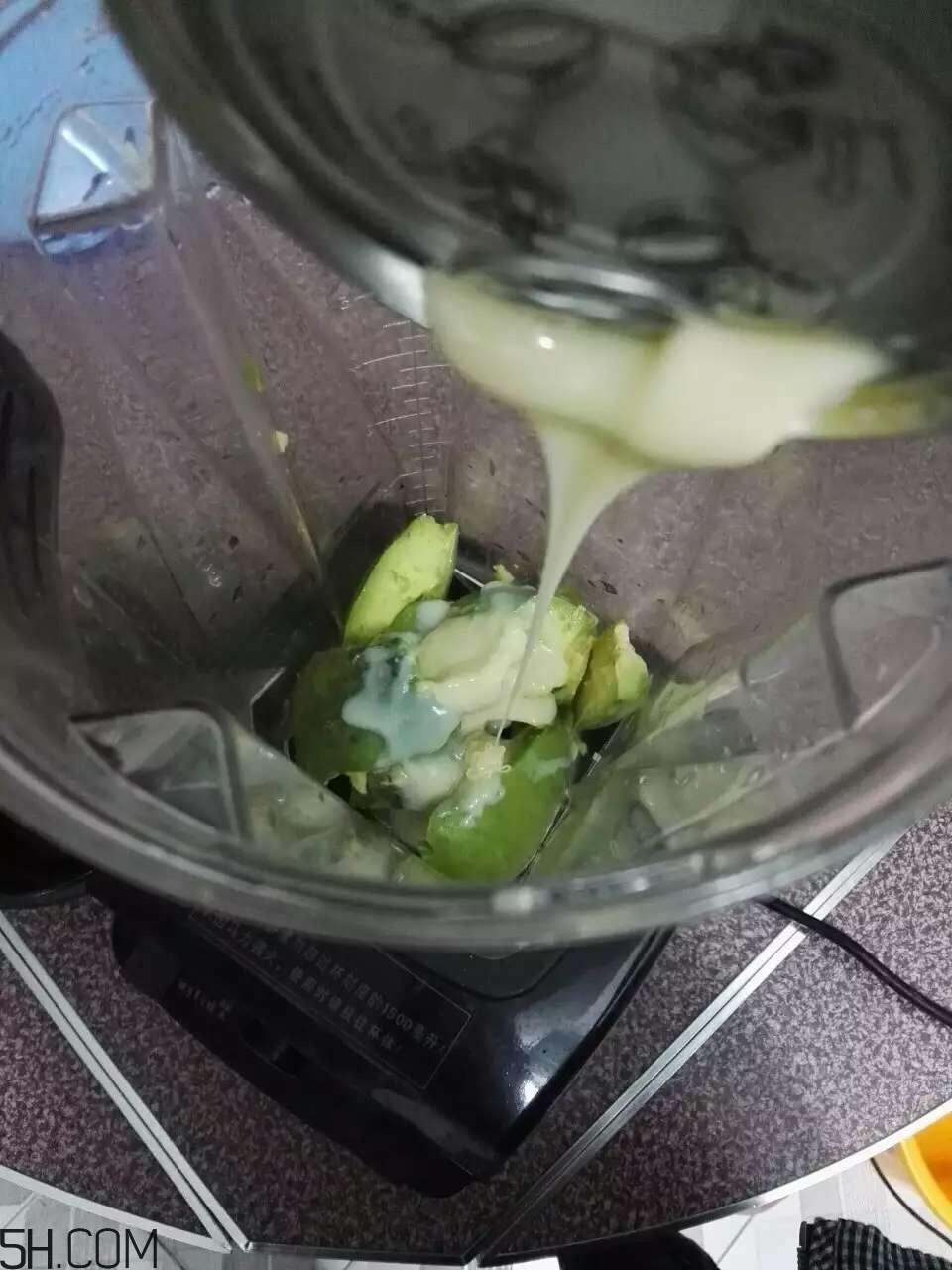 孕婦可以喝牛油果奶昔嗎？孕婦喝牛油果奶昔的好處？