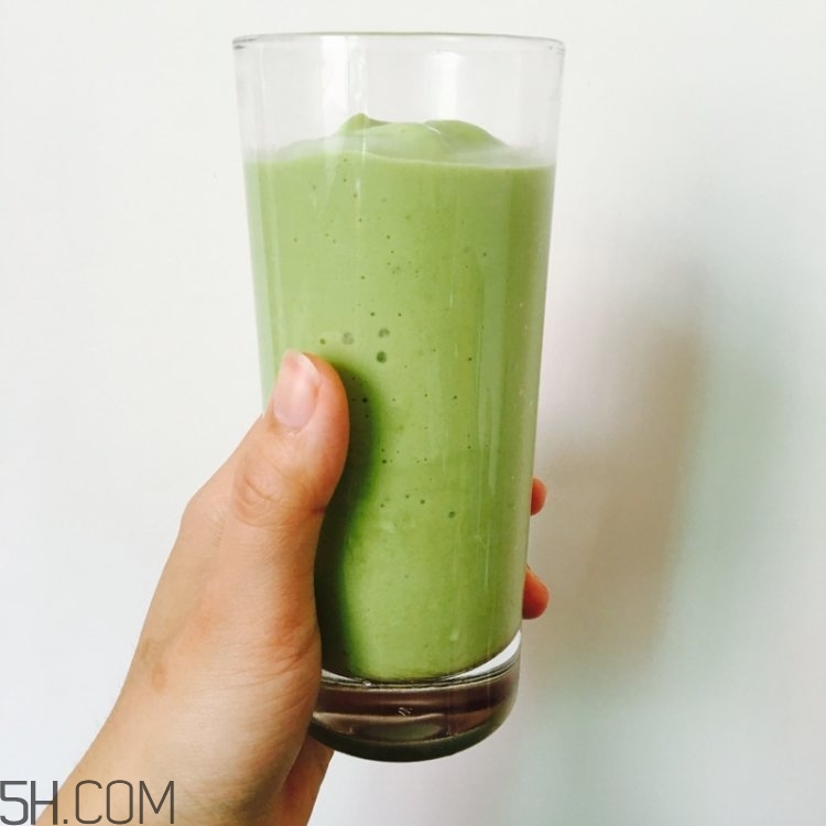 自制的牛油果奶昔能放多久？自制的牛油果香蕉奶昔的功效有哪些？